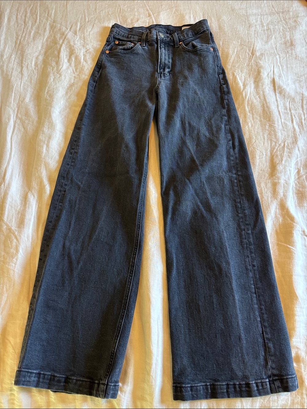 GAP High Rise Stride Jeans in Washed Black